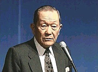 基調講演 経済評論家 長谷川 慶太郎 「情報化社会とまちづくり